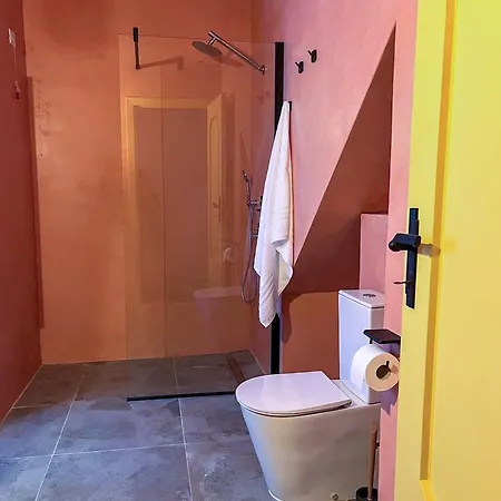 Trilli Ecobnb 칼로포테